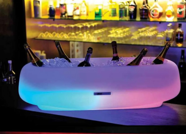 Wireless MIGHT-E multi-colour LED champagne seal