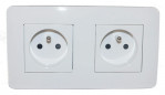 Double socket outlet with earth connection Casual series white