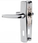 Due maniglie per porte con finiture cromate a specchio, chiave L, interasse 165 mm