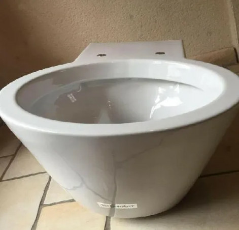 Abattant pour WC de marque DURAVIT, modèle STARK.