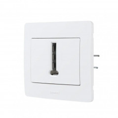 Grounded socket outlet