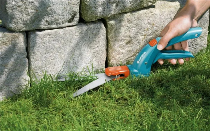 Classic 360° swivel lawn shears for edging, straight cut