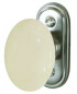 Oval window knob in unbleached porcelain on satin-finish nickel-plated zamak plate.